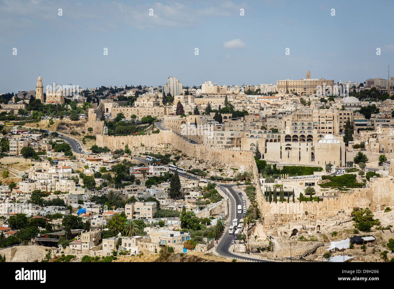 Vue sur les remparts de la vieille ville, Jérusalem, Israël. Banque D'Images