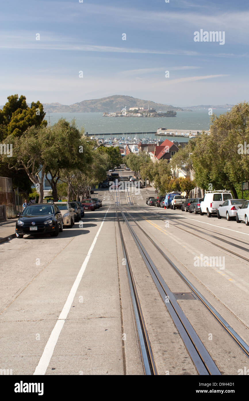 Vue de l'Île Alcatraz de Hyde Street, San Francisco Banque D'Images
