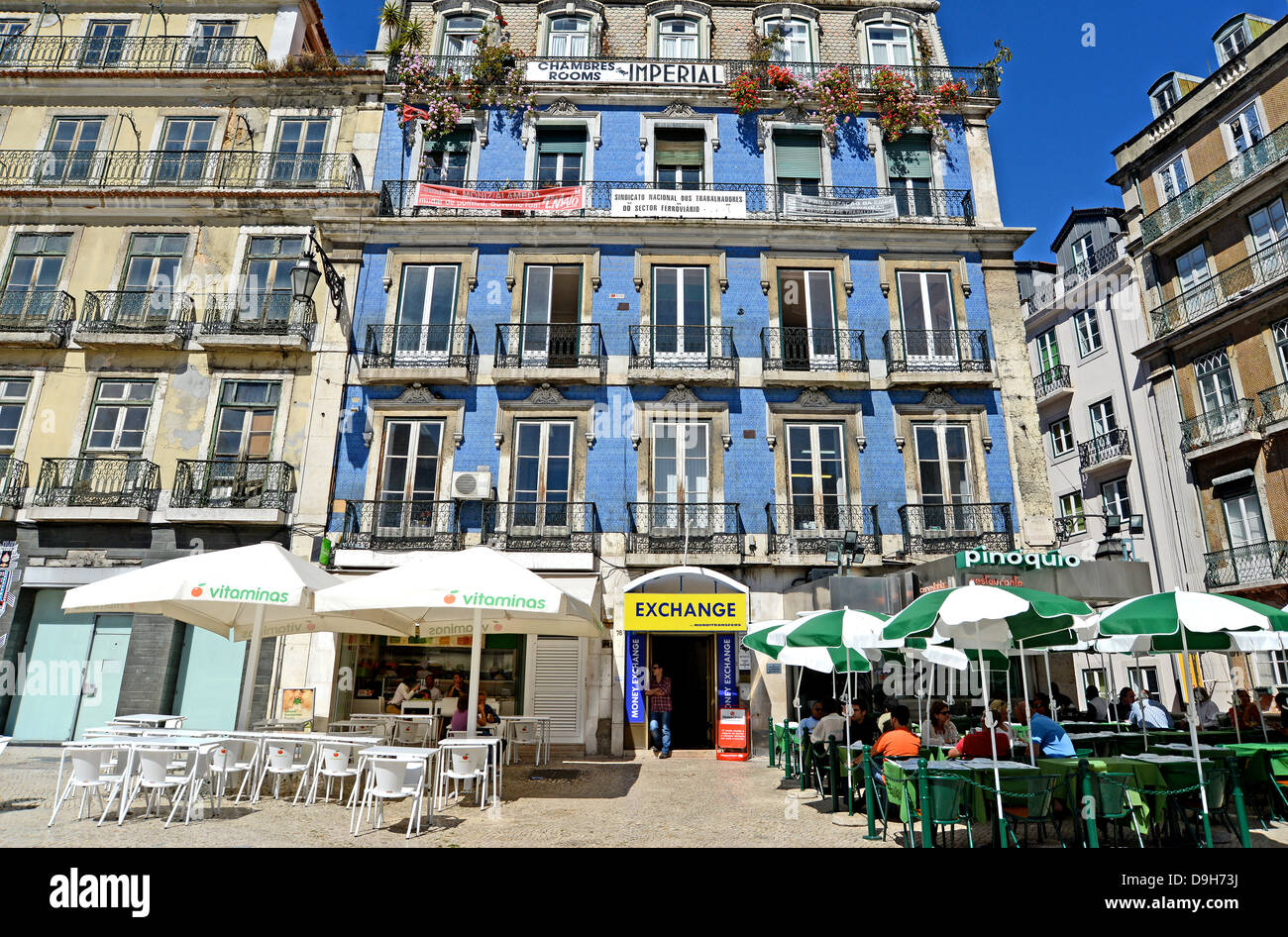 Ancien bâtiment de l'argent change boutique bar terrasse Lisbonne Portugal Banque D'Images