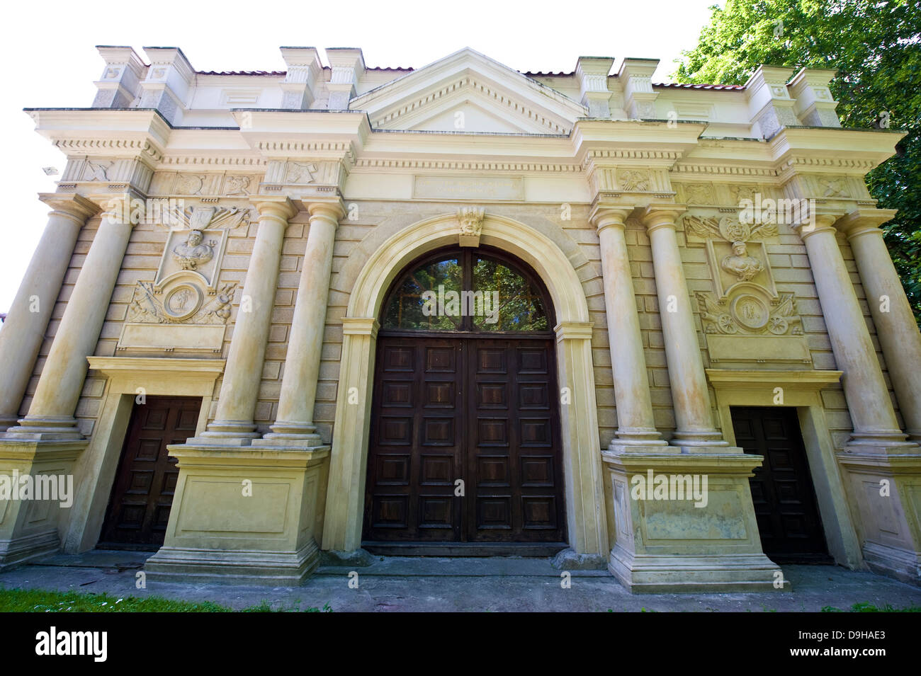 Park et en partie détruit palais de famille Radziwill à Biala Podlaska, l'est de la Pologne. Banque D'Images