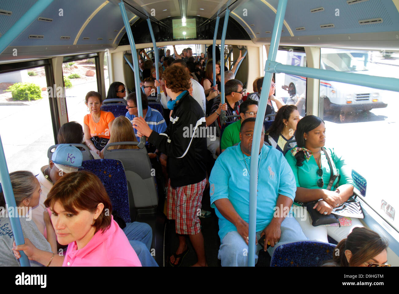 Americans people inside a bus Banque de photographies et d’images à ...