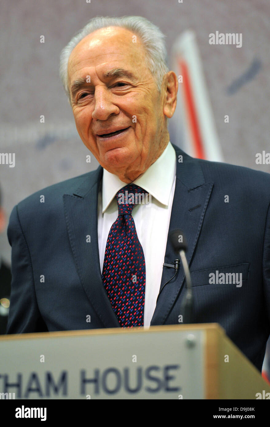 Le Président Shimon Peres, 60 ans de relations diplomatiques British-Israeli - Conférence tenue à Chatham House. Londres, Angleterre - 30.03.11 Banque D'Images