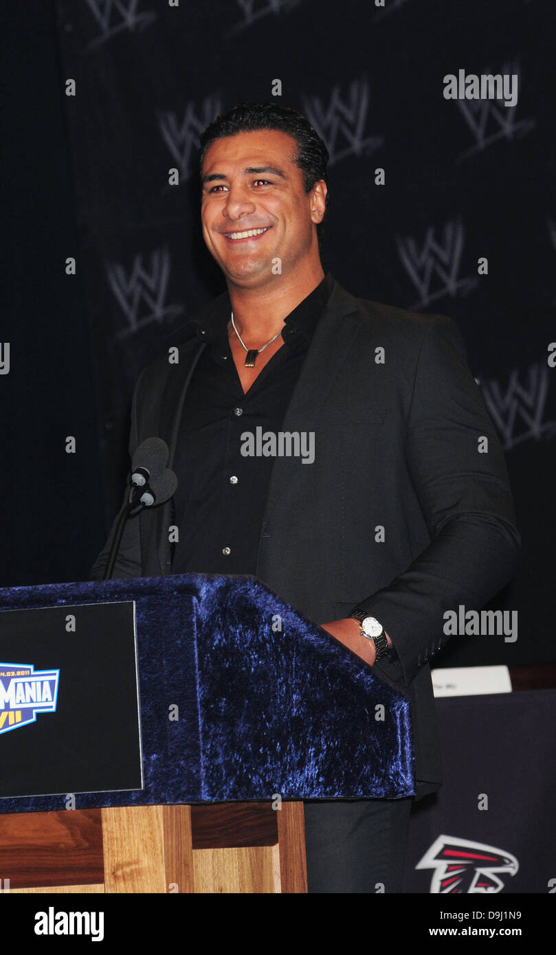 Alberto Delrio lors d'une conférence de presse avec superstars WWE WrestleMania XXVII pour '' qui s'est tenue au Hard Rock Café de New York City, USA - 30.03.11 Banque D'Images