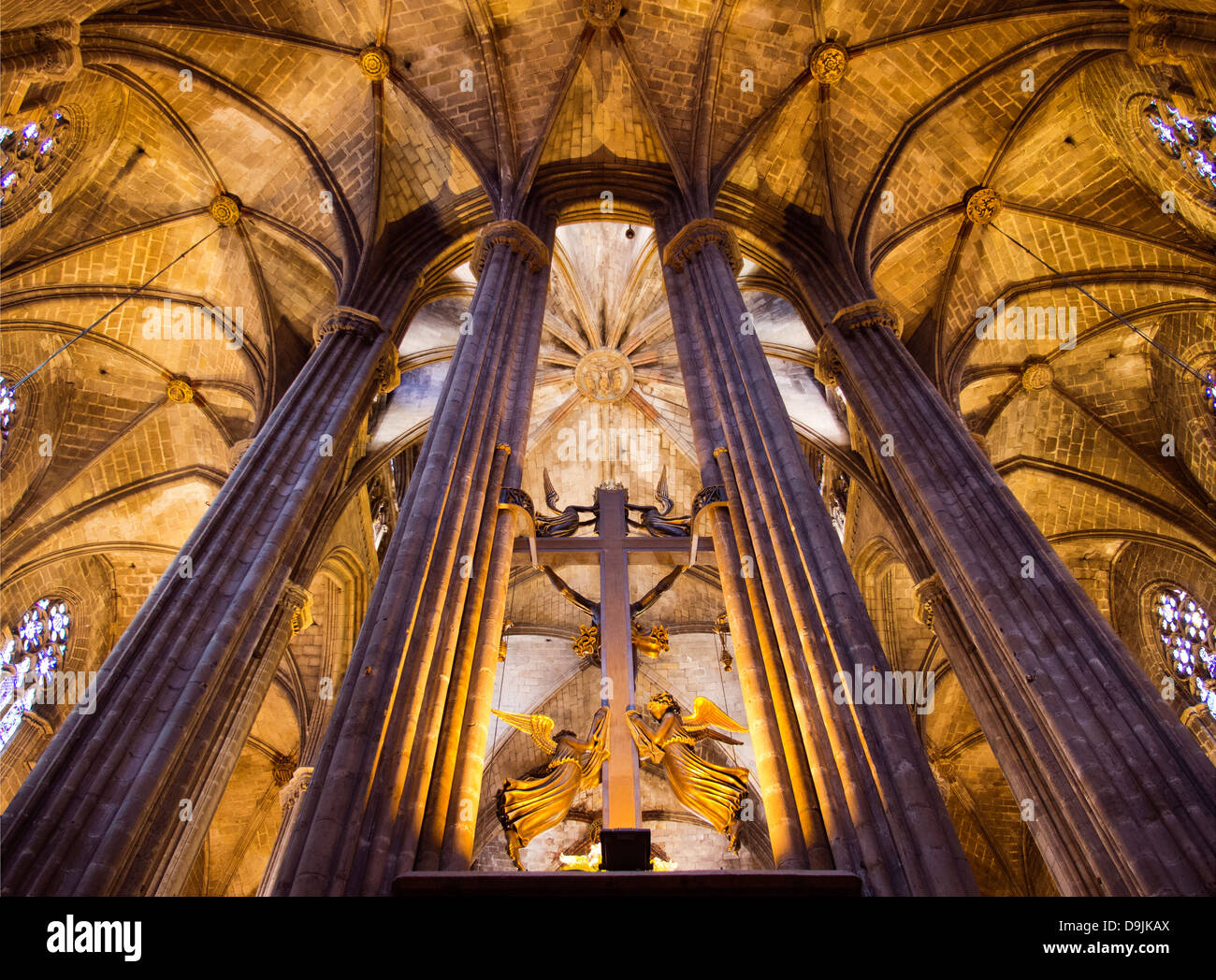 Intérieur de la cathédrale Santa Eulalia dans le quartier gothique de Barcelone, Espagne 1 Banque D'Images