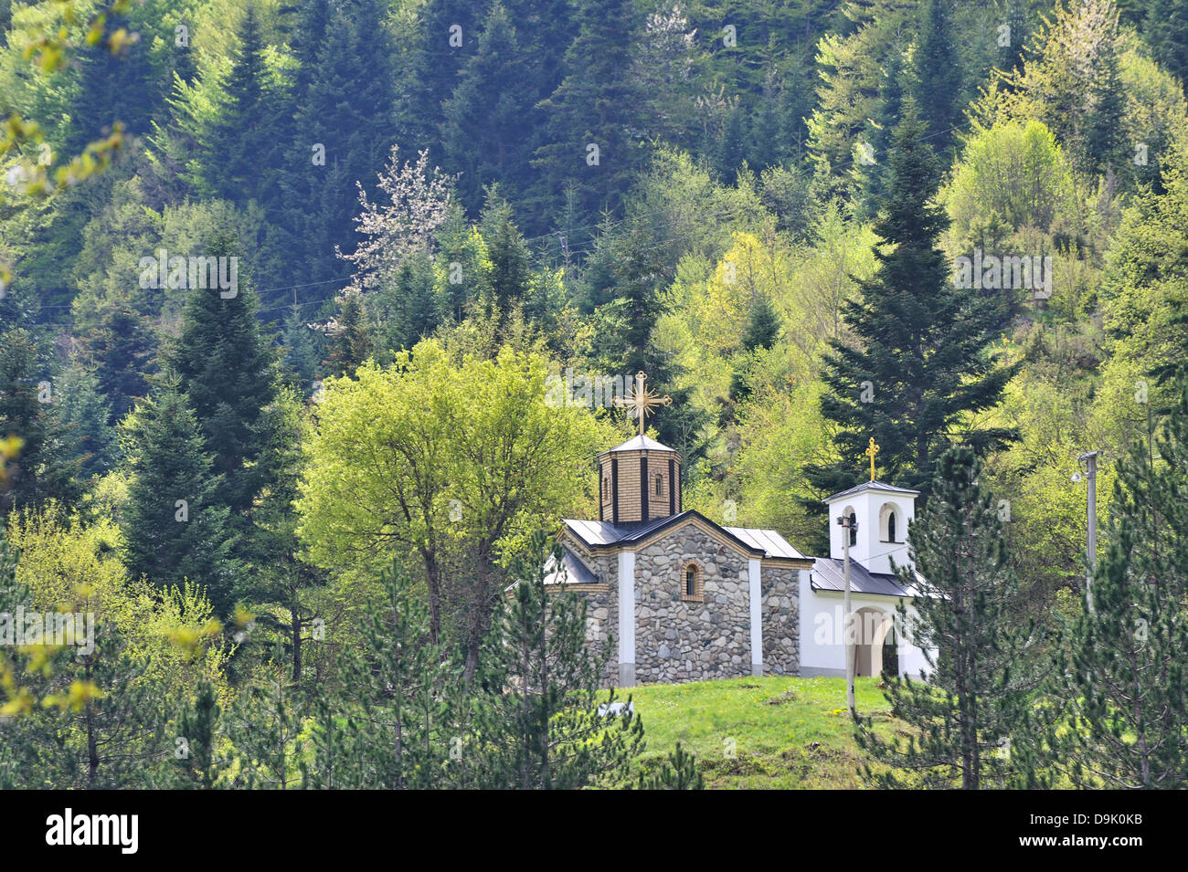 Petite église orthodoxe, parc national de Mavrovo, Macédoine Banque D'Images