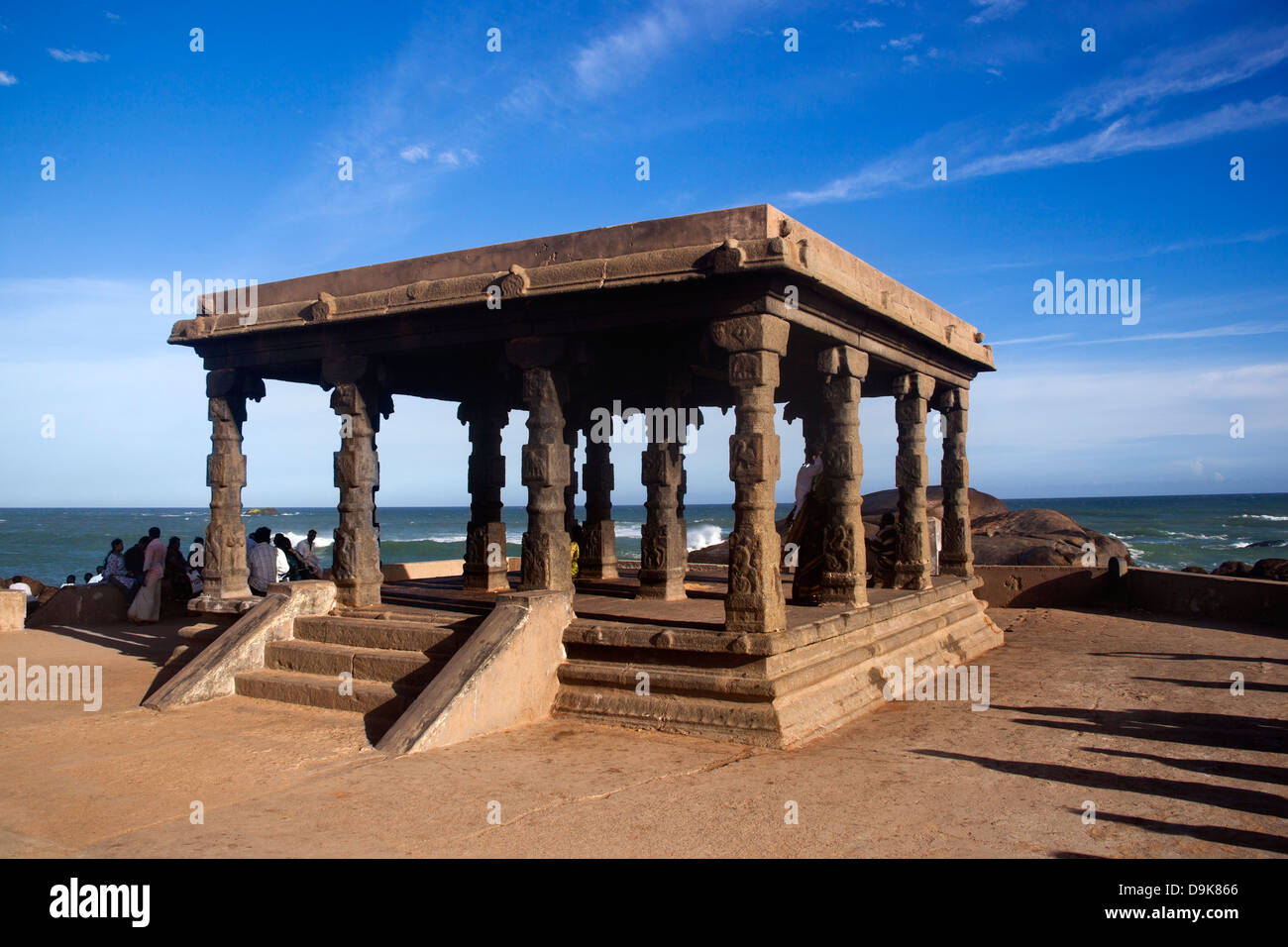 Pavilion sur la côte, Vivekananda Memorial Rock, Kanyakumari, Tamil Nadu, Inde Banque D'Images