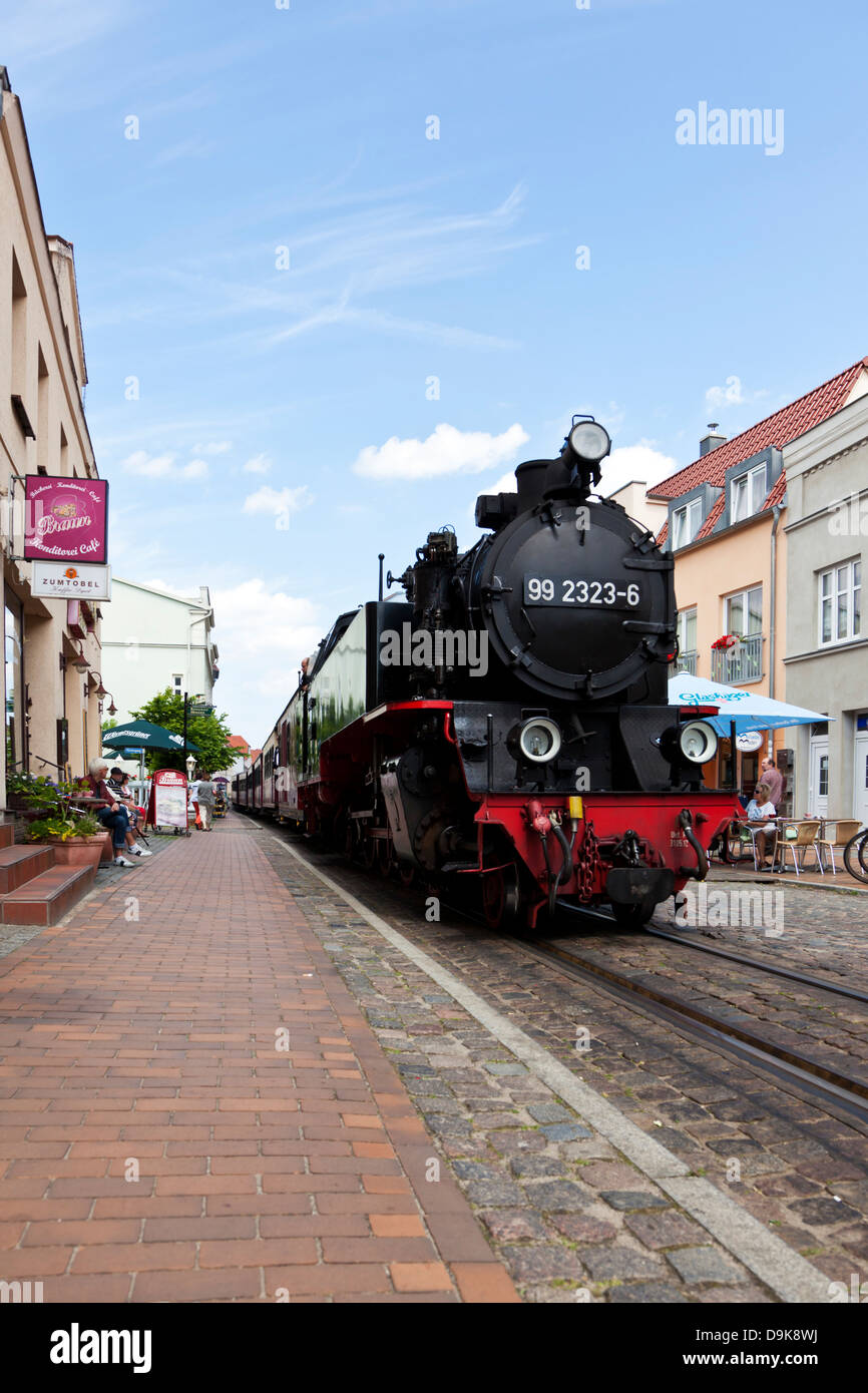 Narrow Gauge steam train 'Molli' au centre de Bad Doberan Banque D'Images