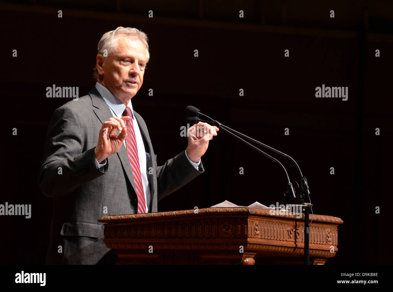 ANN Arbor, MI-JANV. 21:Morris Dees, co-fondateur de la Southern Poverty Law Center, fournit le discours à l'université Banque D'Images