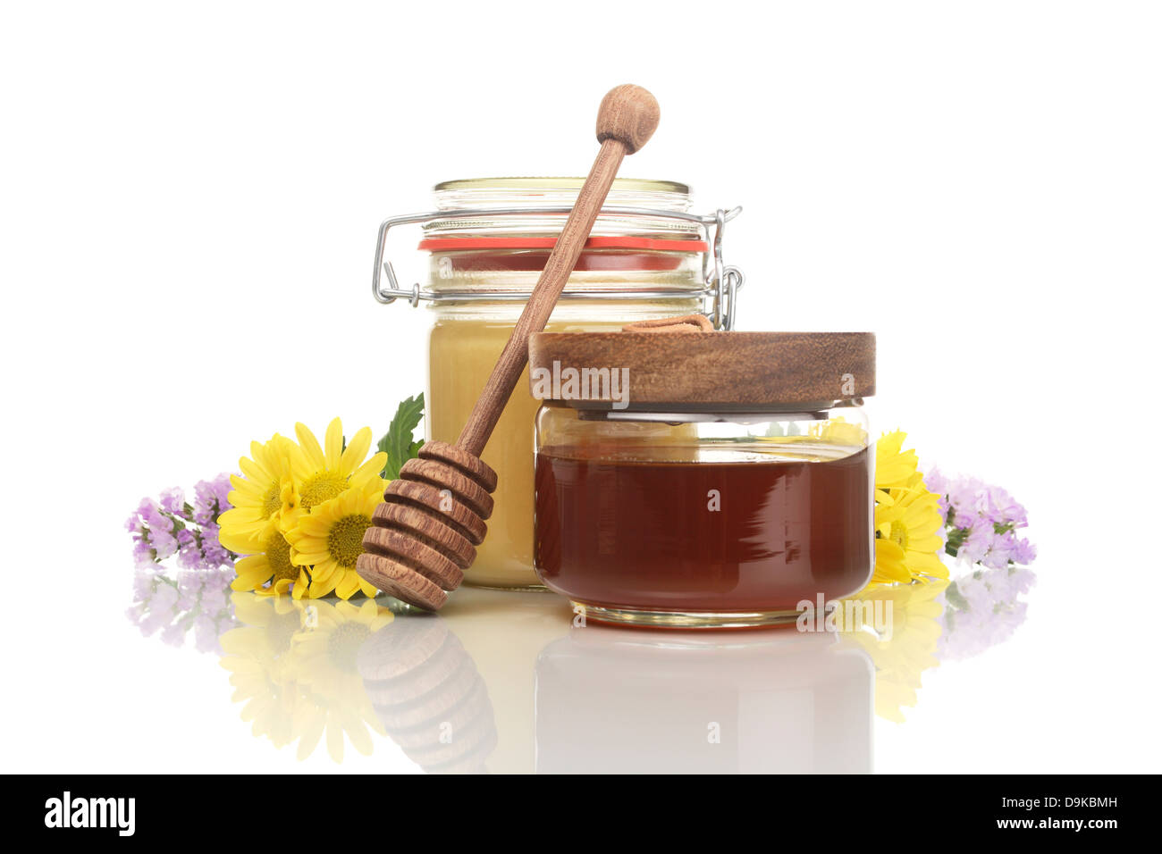 Verres et cuillères de miel miel, pots de miel et de miel spoon Banque D'Images