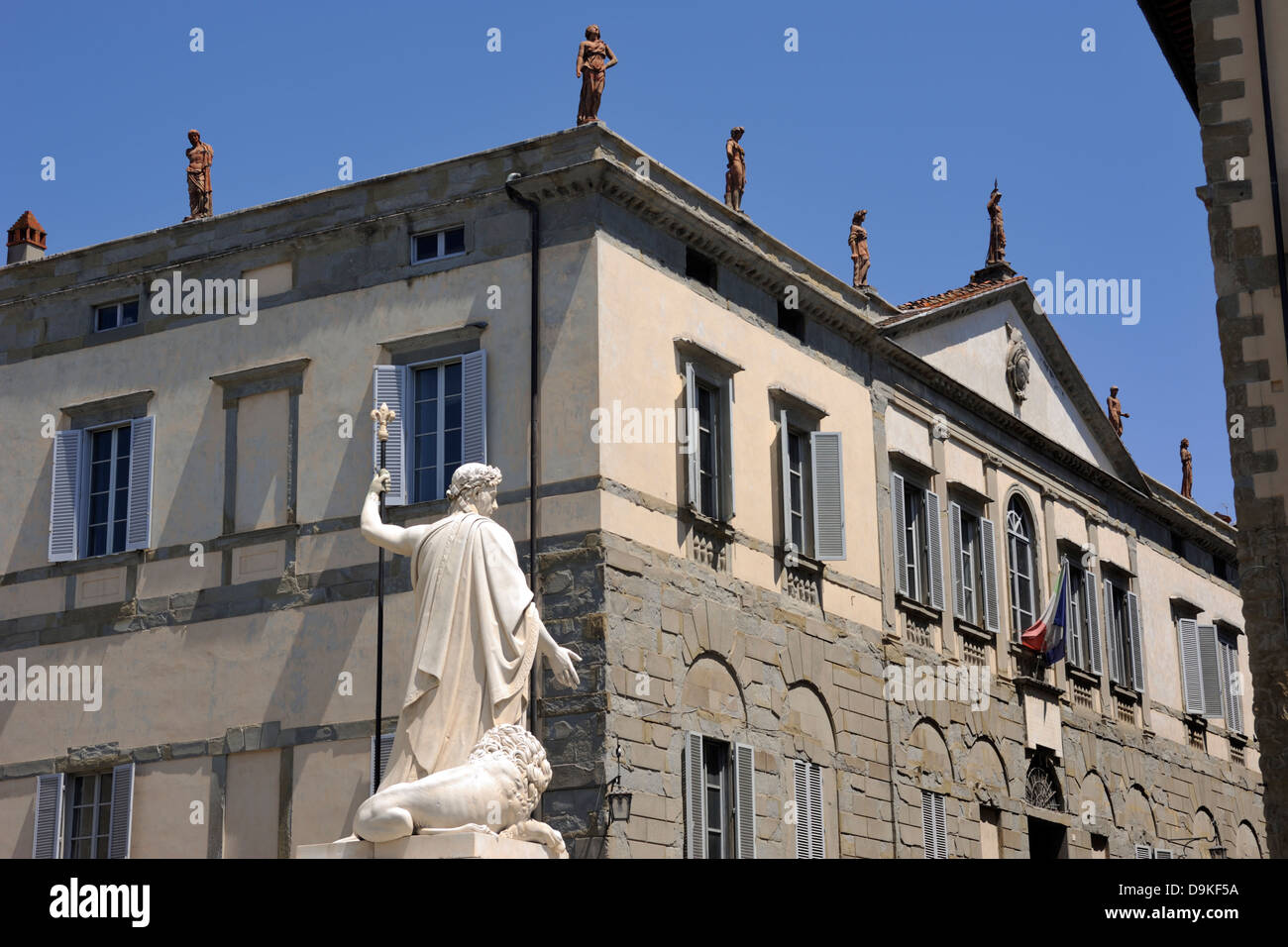 Italie, Toscane, Arezzo, Palazzo Albergotti, également connu sous le nom palazzo delle statue, palais néoclassique Banque D'Images