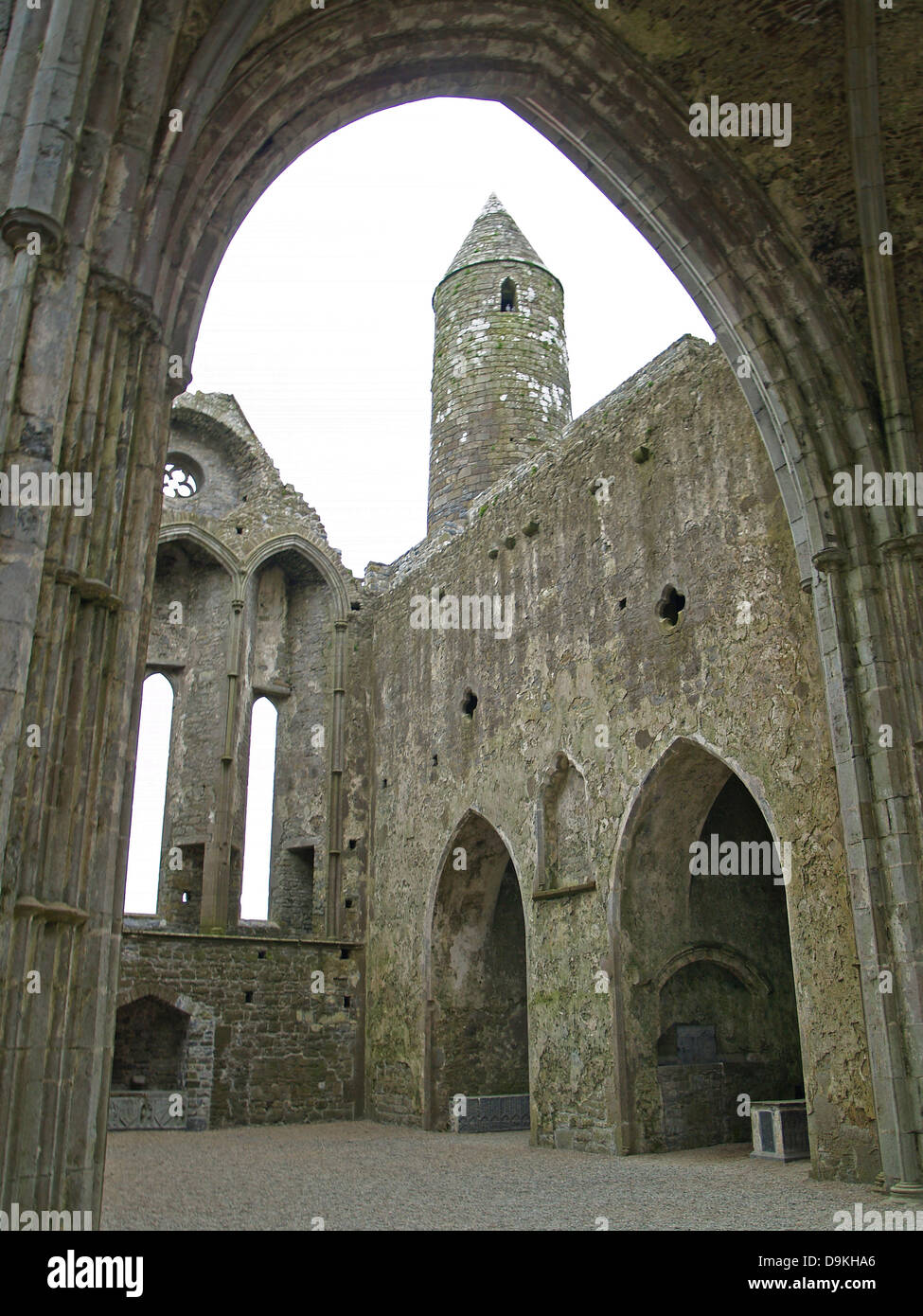 Tour Ronde et le transept nord, Rock of Cashel, comté de Tipperary, Irlande Banque D'Images