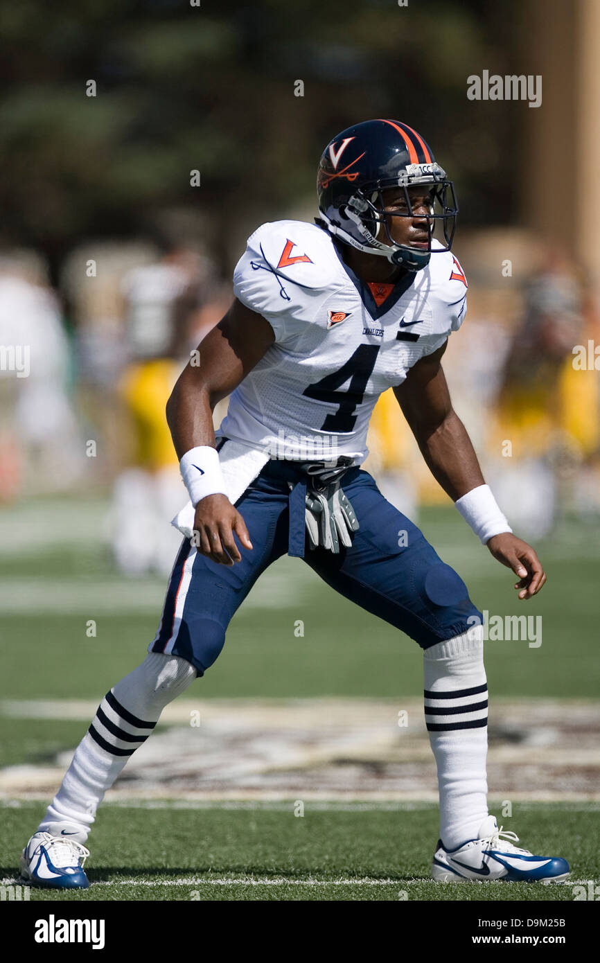 Virginia Hall Vic évoluait (4). Le Wyoming Cowboys défait les Virginia Cavaliers 23-3 au War Memorial Stadium à Laramie Banque D'Images
