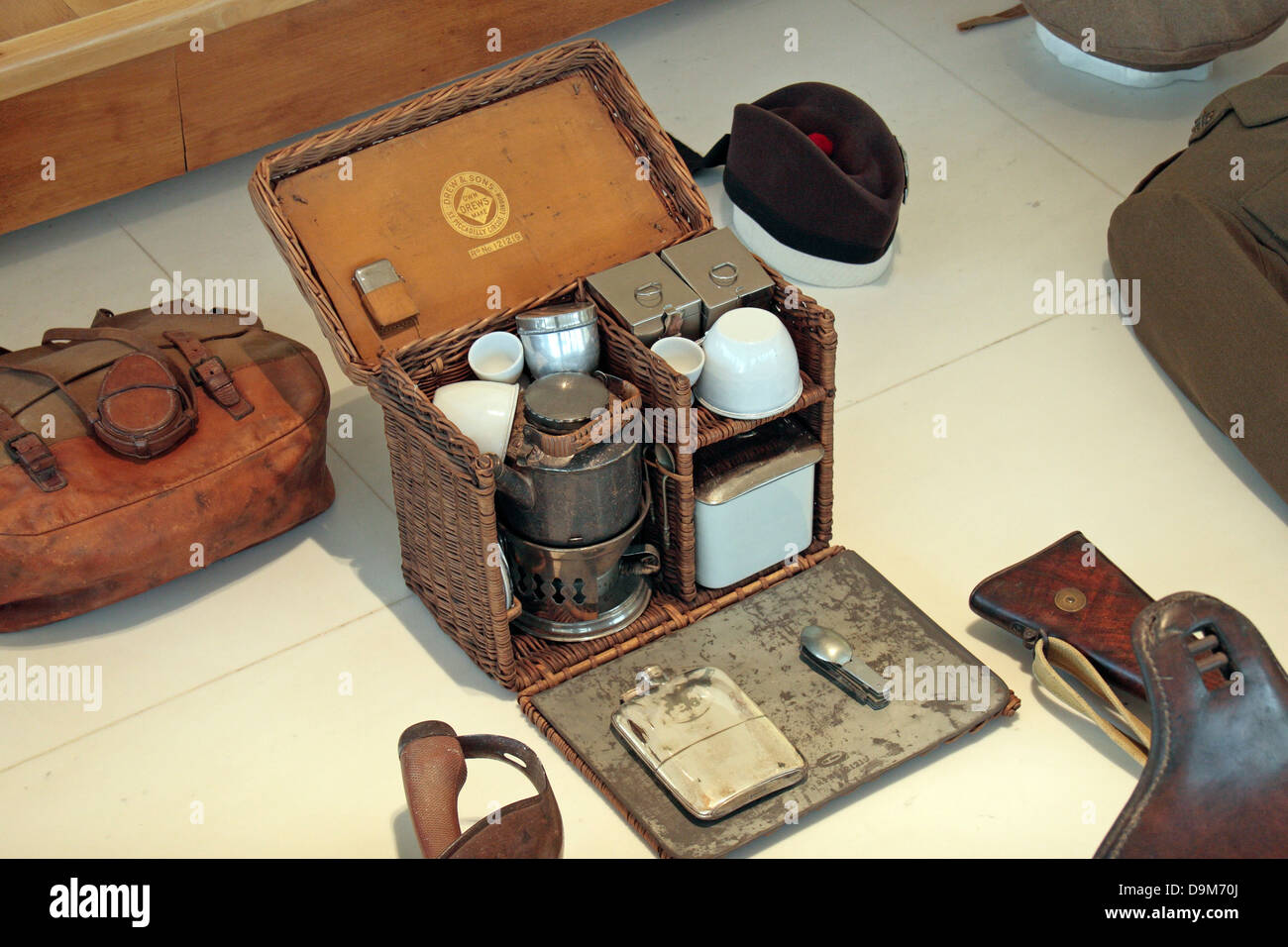 La Seconde Guerre mondiale, un kit de thé d'un lieutenant d'infanterie britannique à l'historique de la Grande Guerre, Péronne, Musée de France. Banque D'Images