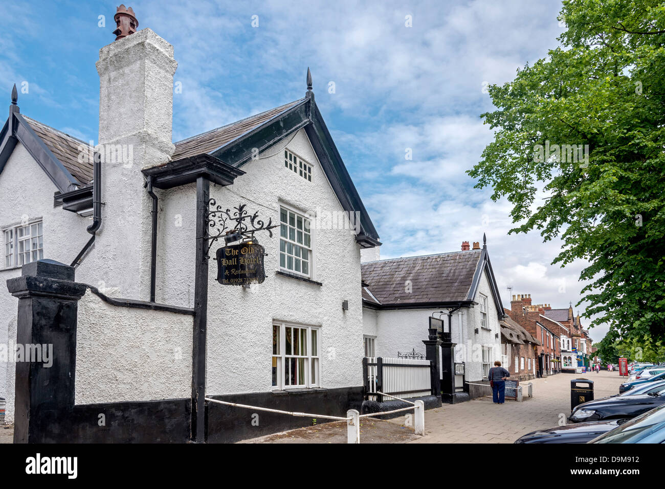 The Old Hall Hotel Un hôtel du xvie siècle dans la rue principale. Il est mentionné dans le Domesday Book Banque D'Images