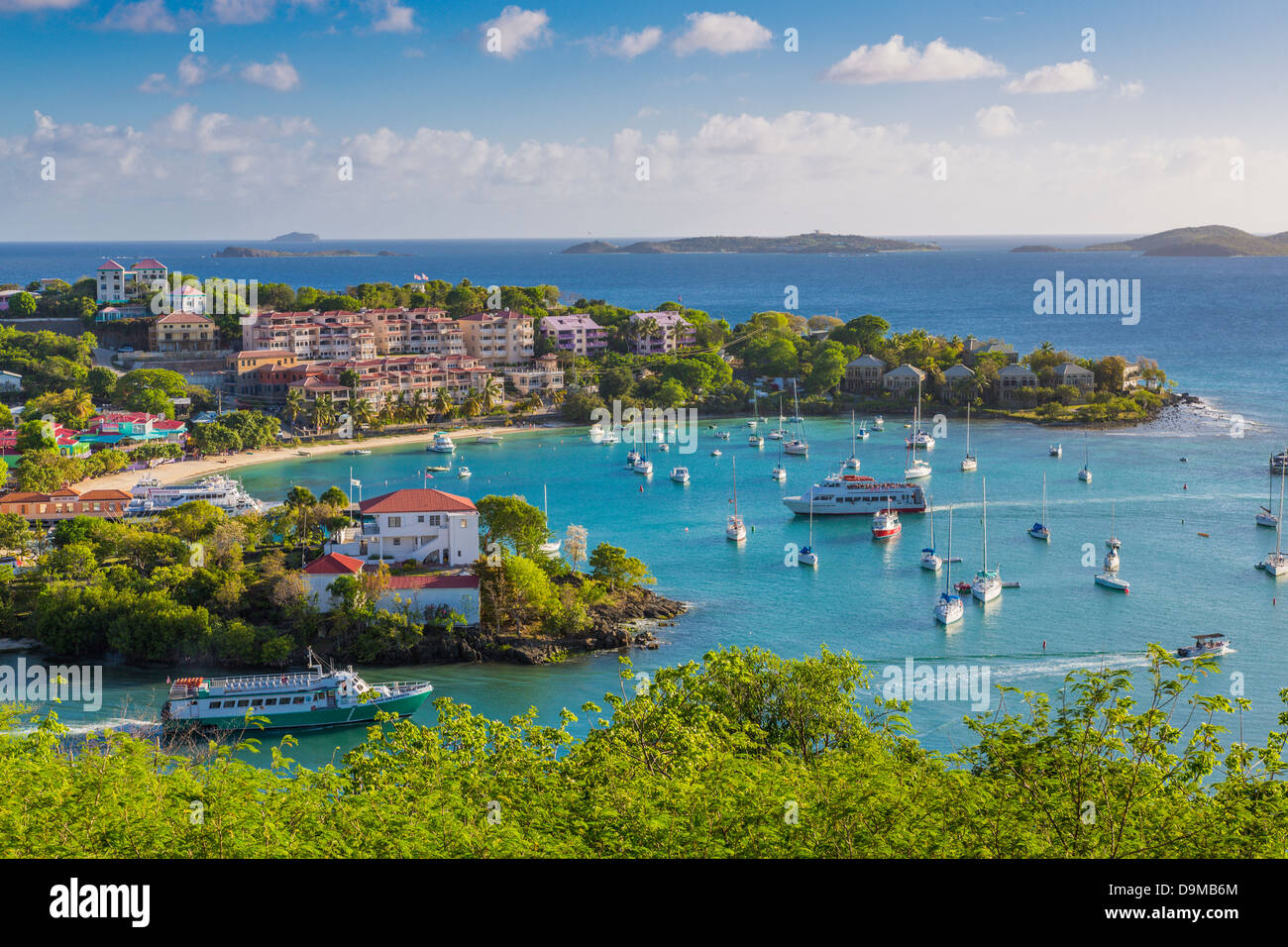 Ville de Cruz Bay sur l'île des Caraïbes de St John dans les îles Vierges américaines Banque D'Images