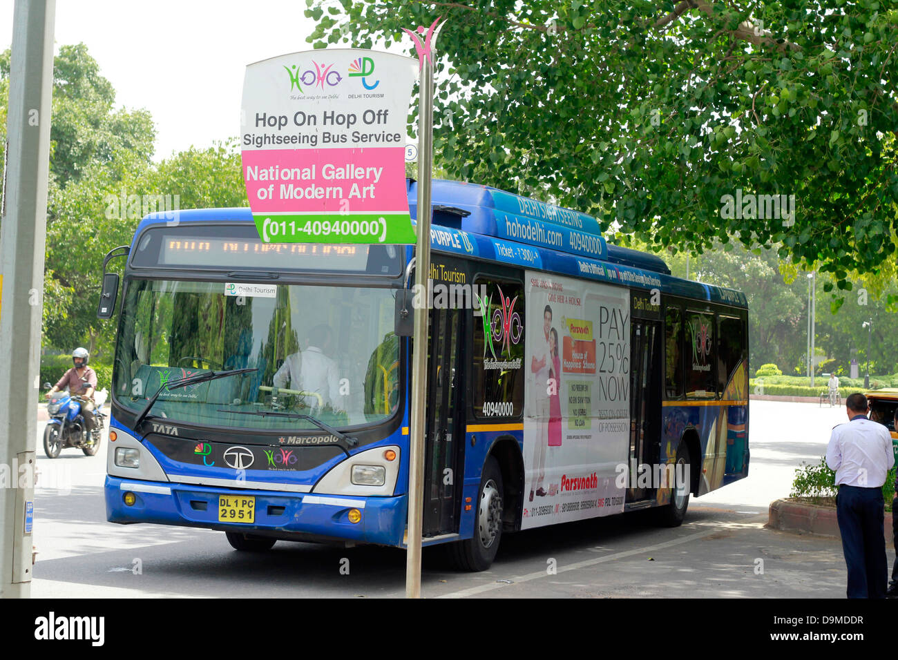 L'HOHO ( hop on hop off) service de bus. Le bus de tourisme service dans New Delhi Banque D'Images