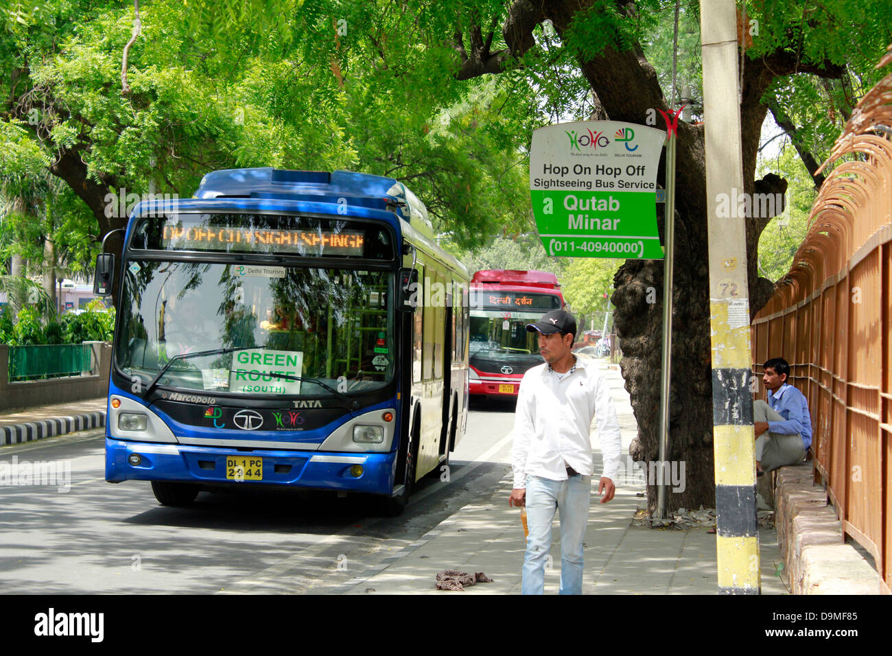 L'HOHO ( hop on hop off) service de bus. Le bus de tourisme service dans New Delhi Banque D'Images
