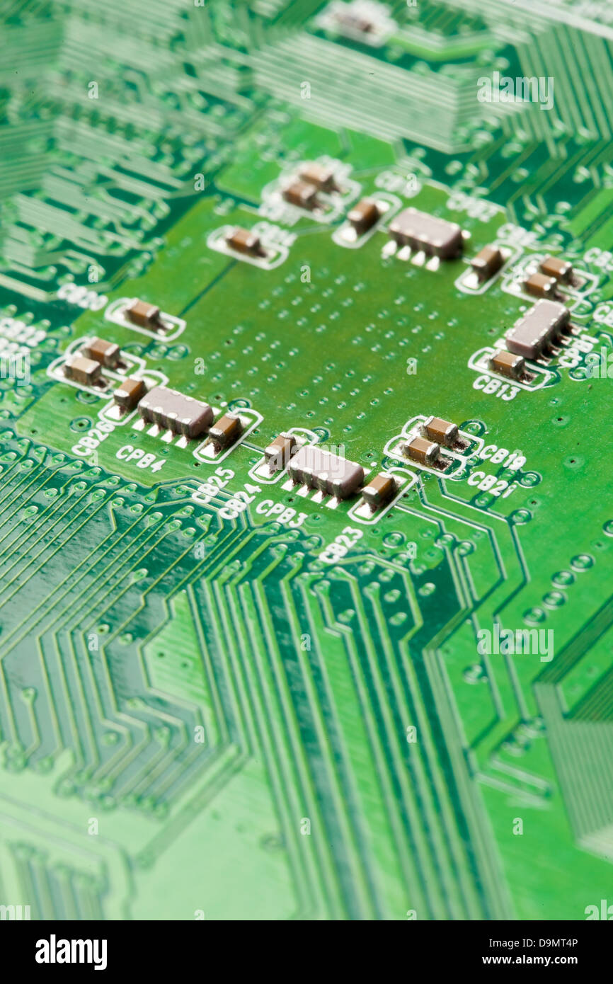 Circuit électrique vert par micropuces, conducteurs, et transistors Banque D'Images