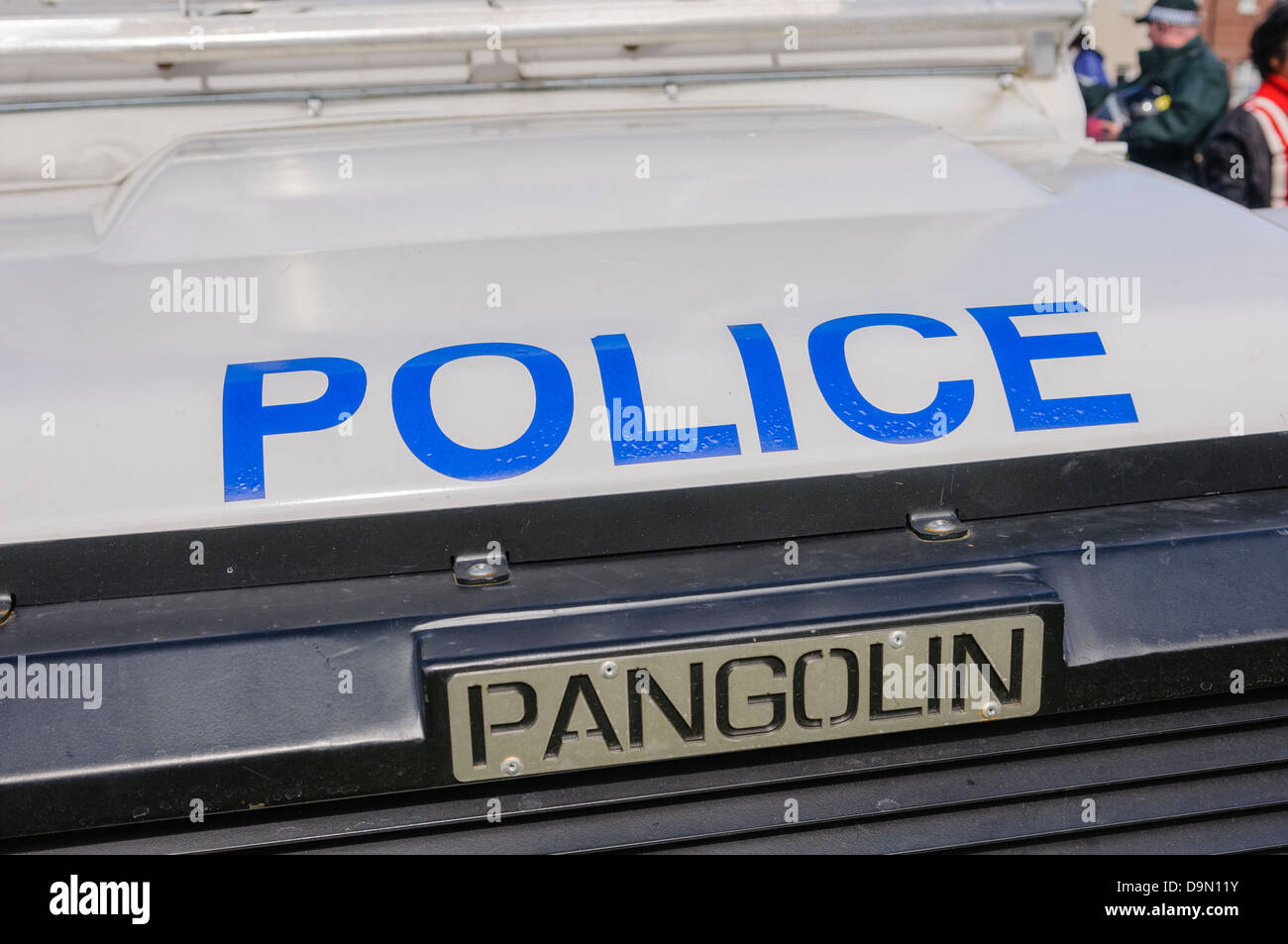 Avant d'un Pangoilin PSNI Landrover blindé Banque D'Images