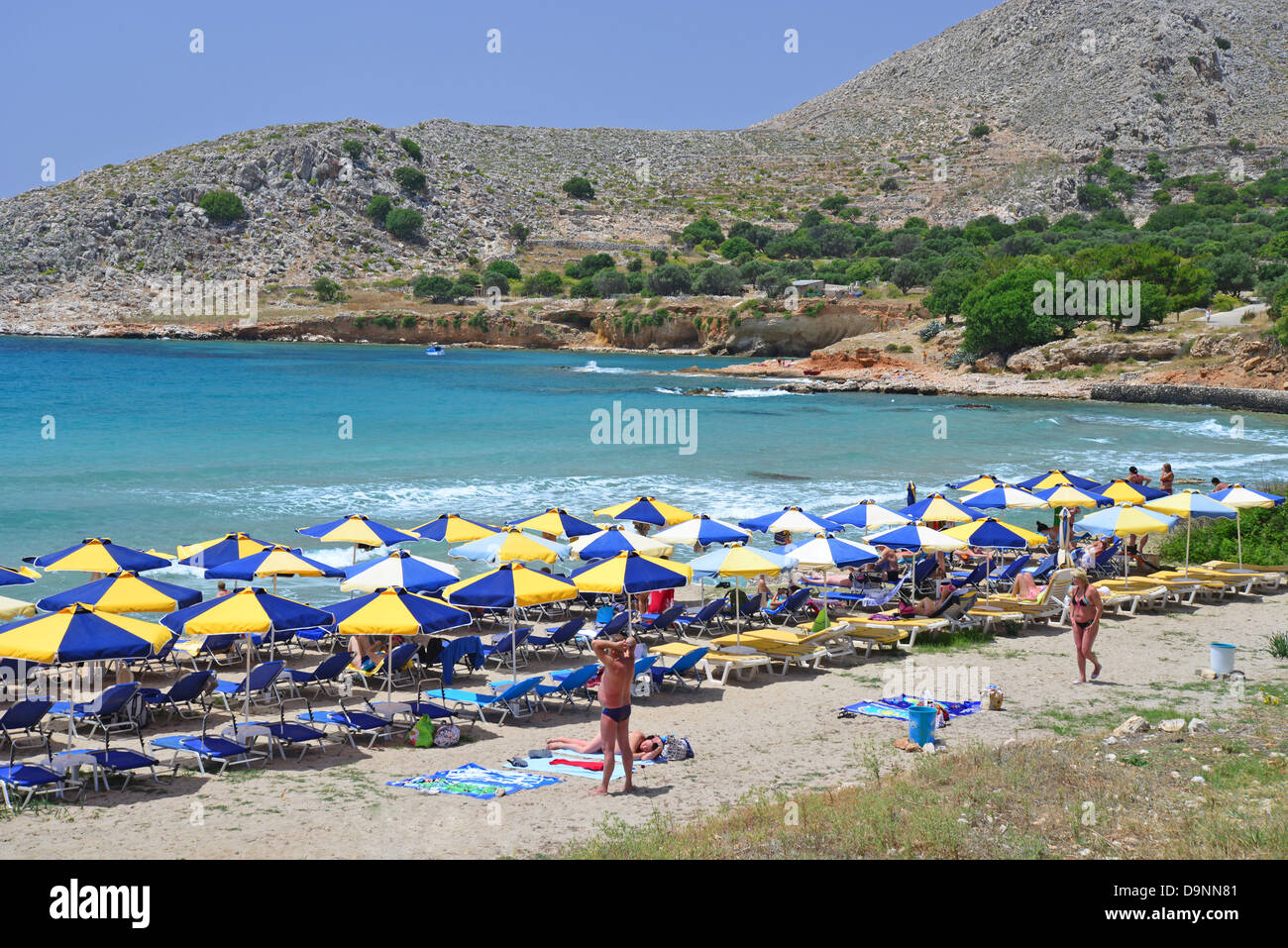 Plage de Pondamos, Halki (Chalki), Rhodes (Rodos) région, le Dodécanèse, Grèce, région sud de la Mer Egée Banque D'Images