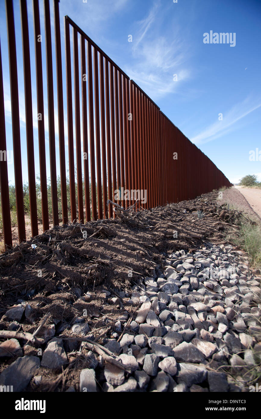 US-Mexico border fence Banque D'Images