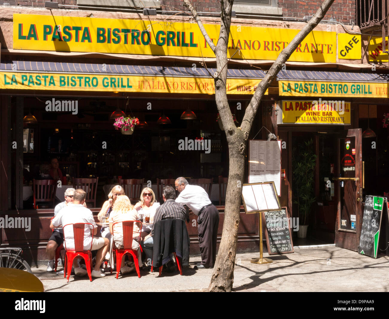 Bistro La Pasta Grill, 93 MacDougal Street, NYC Banque D'Images