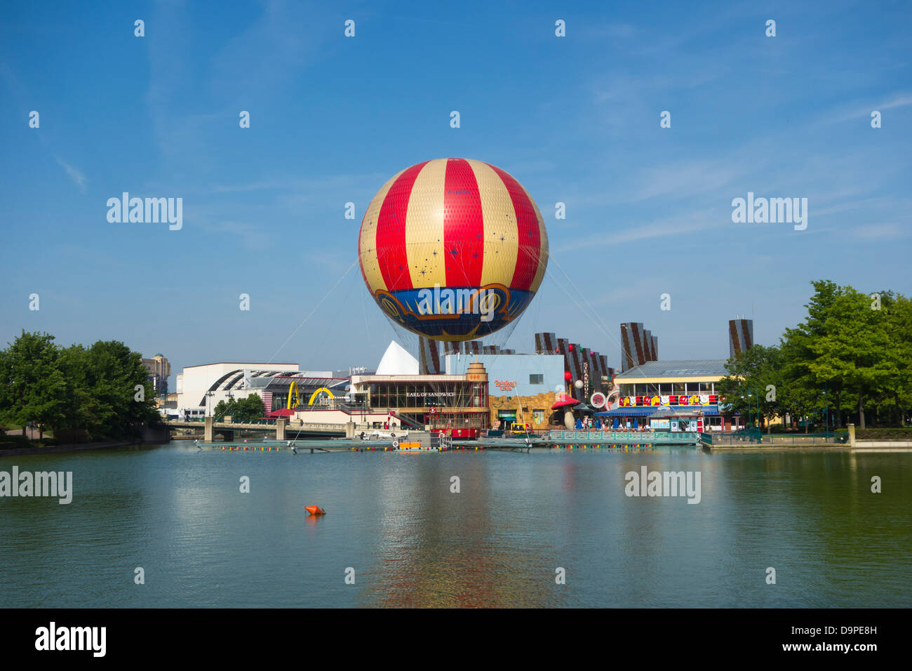 Vue de Disney Village à Disneyland Paris Banque D'Images