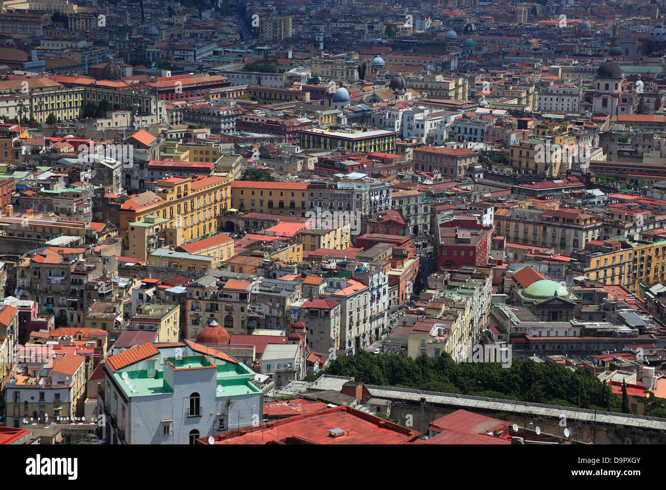 Voir à partir de la colline de Vomero à la ville de Naples, Campanie, Italie Banque D'Images