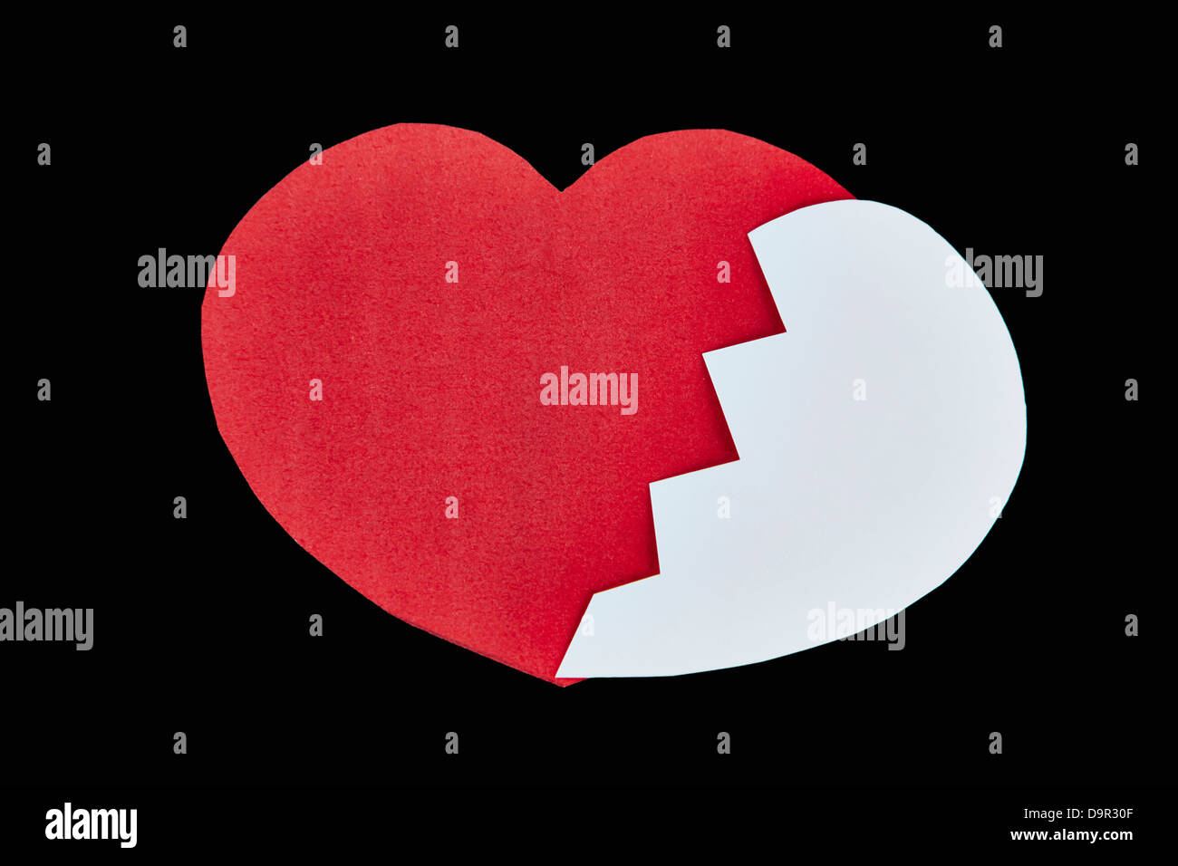 Cœur Brise Sur Fond Noir Photo Stock Alamy Cœur Brise Sur Fond Noir Photo Stock Alamy