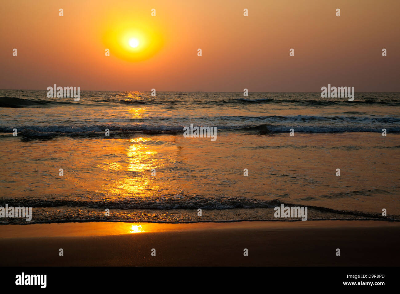 Coucher de soleil sur la mer, Goa, Inde Banque D'Images