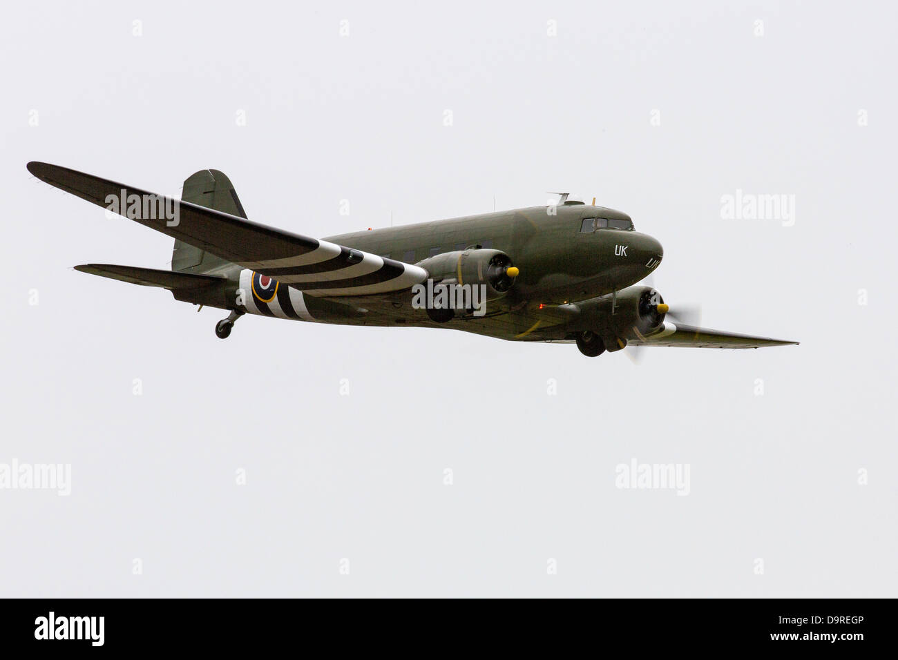 Douglas DC3 Dakota Wellesbourne Wings & Wheels le 16 juin 2013. Avion