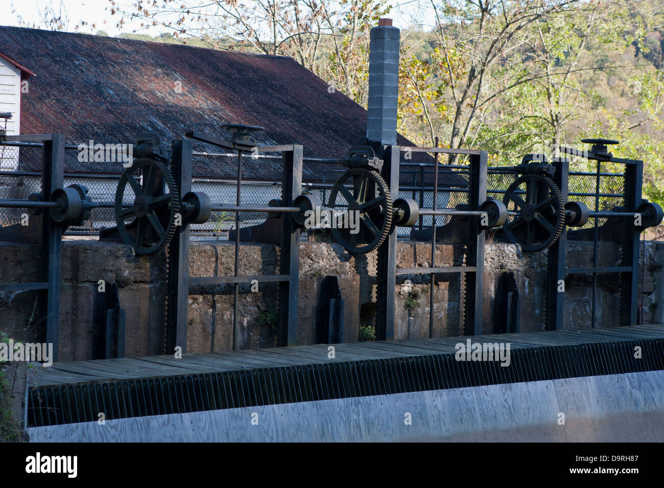 Mécanisme de contrôle des écluses d'origine sur le Canal Delaware State Park, Virginia, United States of America Banque D'Images
