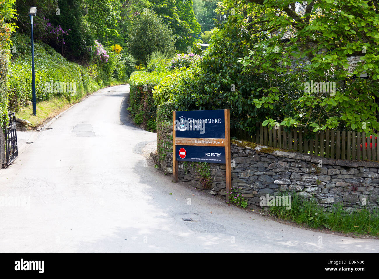 D'entrée à l'école secondaire Windermere, Cumbria, Lake District National Park, Royaume-Uni, Angleterre Banque D'Images
