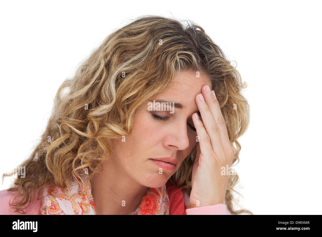 Femme blonde avec maux de tête ainsi Banque D'Images