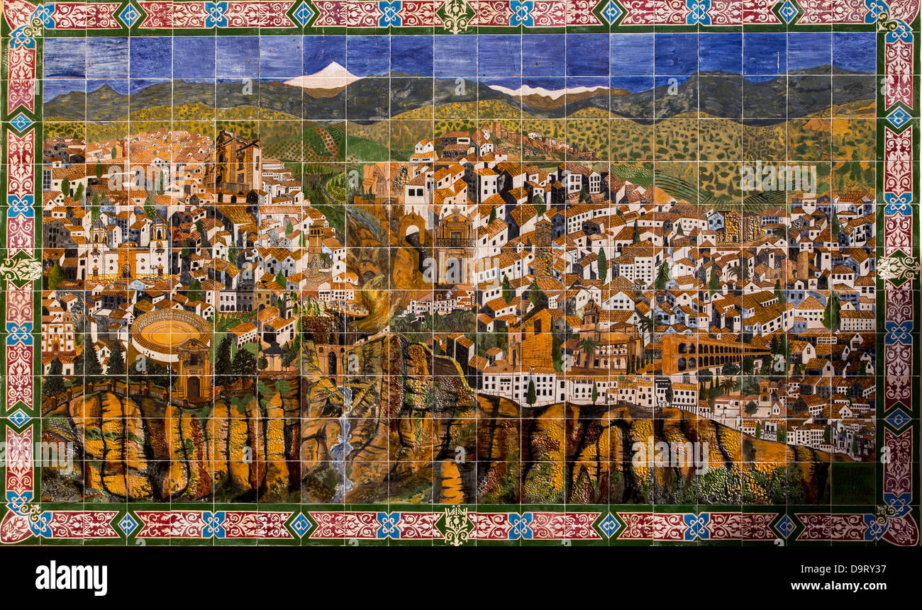 RONDA et de la Serrania de Ronda représentées sur les carreaux de mur SUR UN MUR DANS LE CENTRE DE LA VILLE Andalousie Espagne Banque D'Images