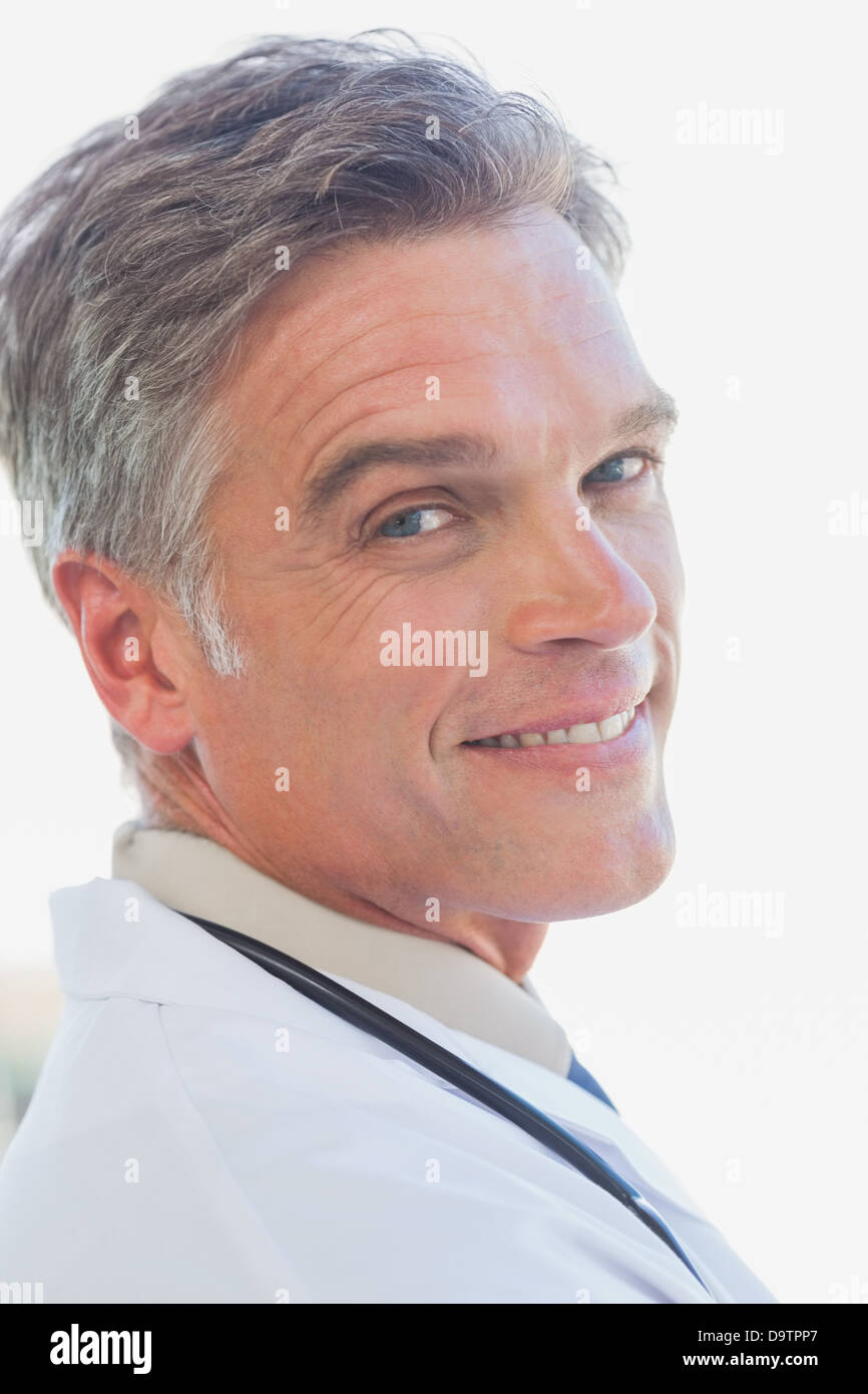 Portrait of a handsome doctor Banque D'Images