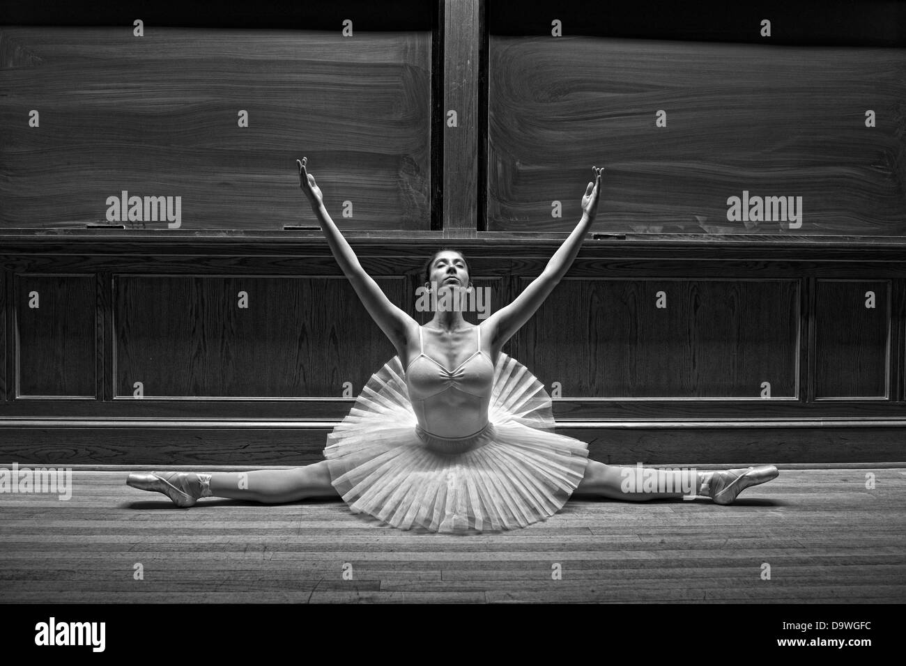 USA, Yale University, Ballerine classique en classe de danse à l'intérieur  Photo Stock - Alamy