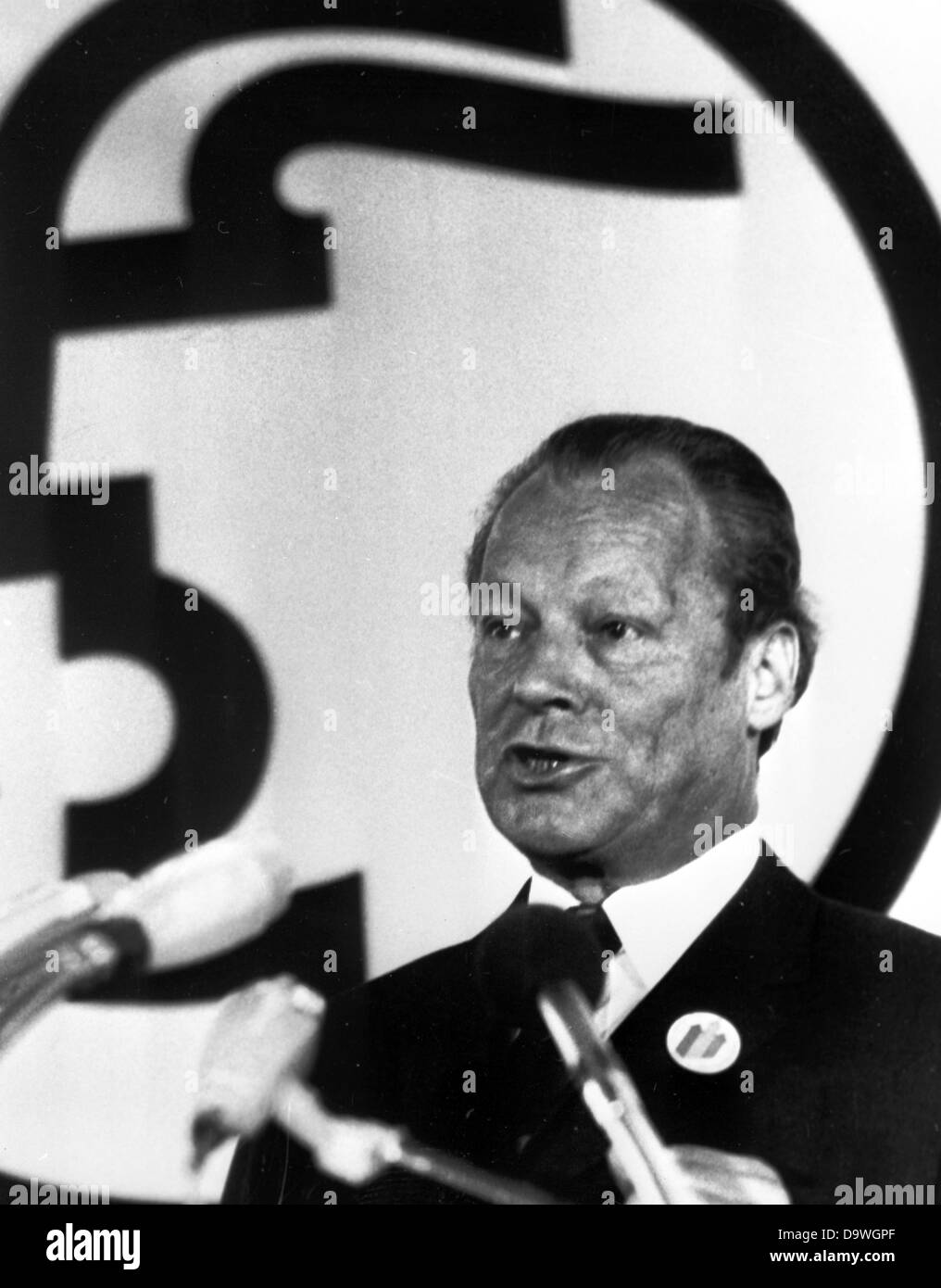 Le chancelier Willy Brandt (SPD) prononce un discours lors de la cérémonie d'ouverture de la Foire de Hanovre le 25 avril 1974 à Hanovre. Banque D'Images