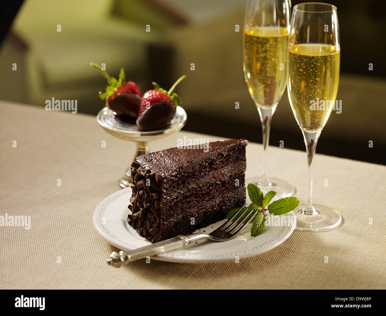 Chocolate Cake And Champagne Banque D Image Et Photos Alamy