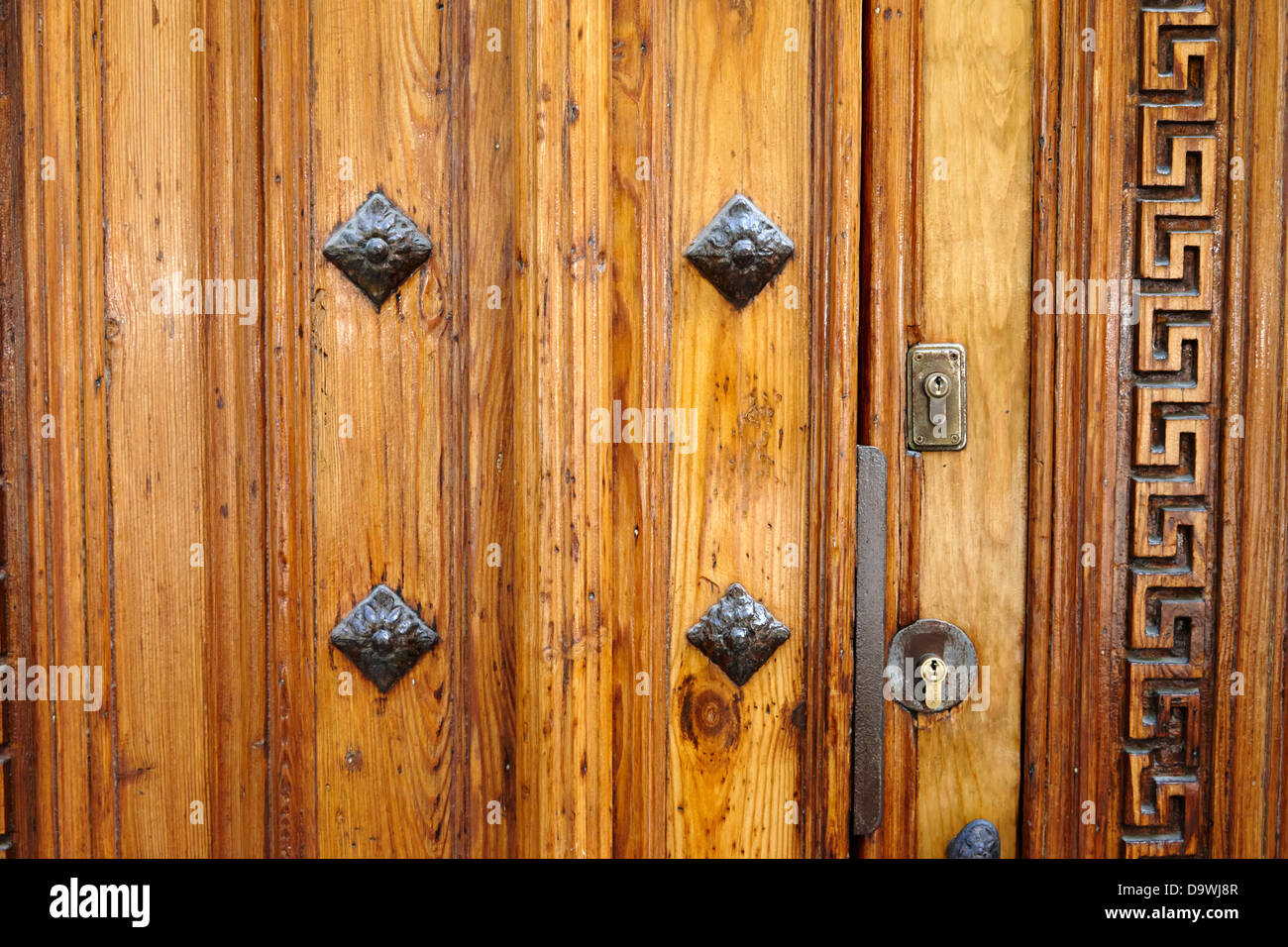 Meubles porte ancienne porte en bois espagnol barcelone catalogne espagne  Photo Stock - Alamy