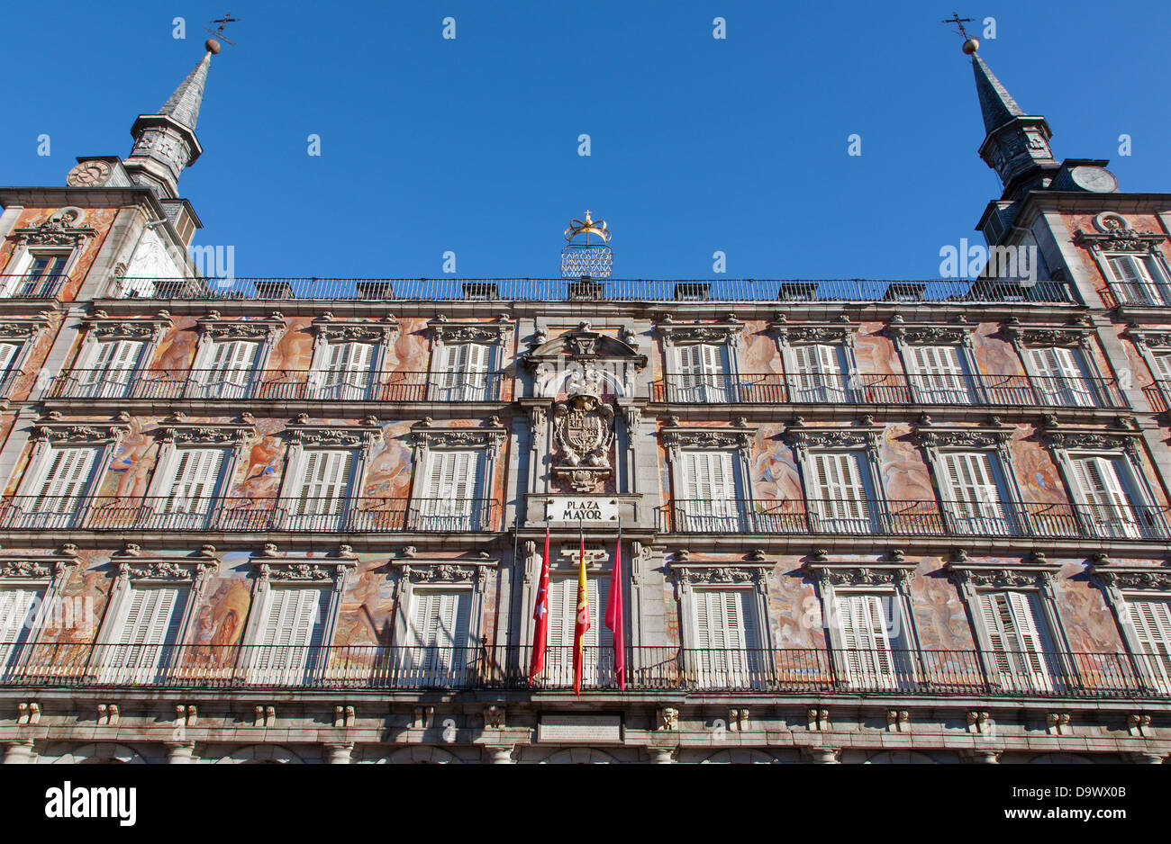 MADRID - 9 mars : Façade de la maison en Panderia à partir de la Plaza Mayor dans la lumière du matin en mars 9, 2013 en Espagne. Banque D'Images