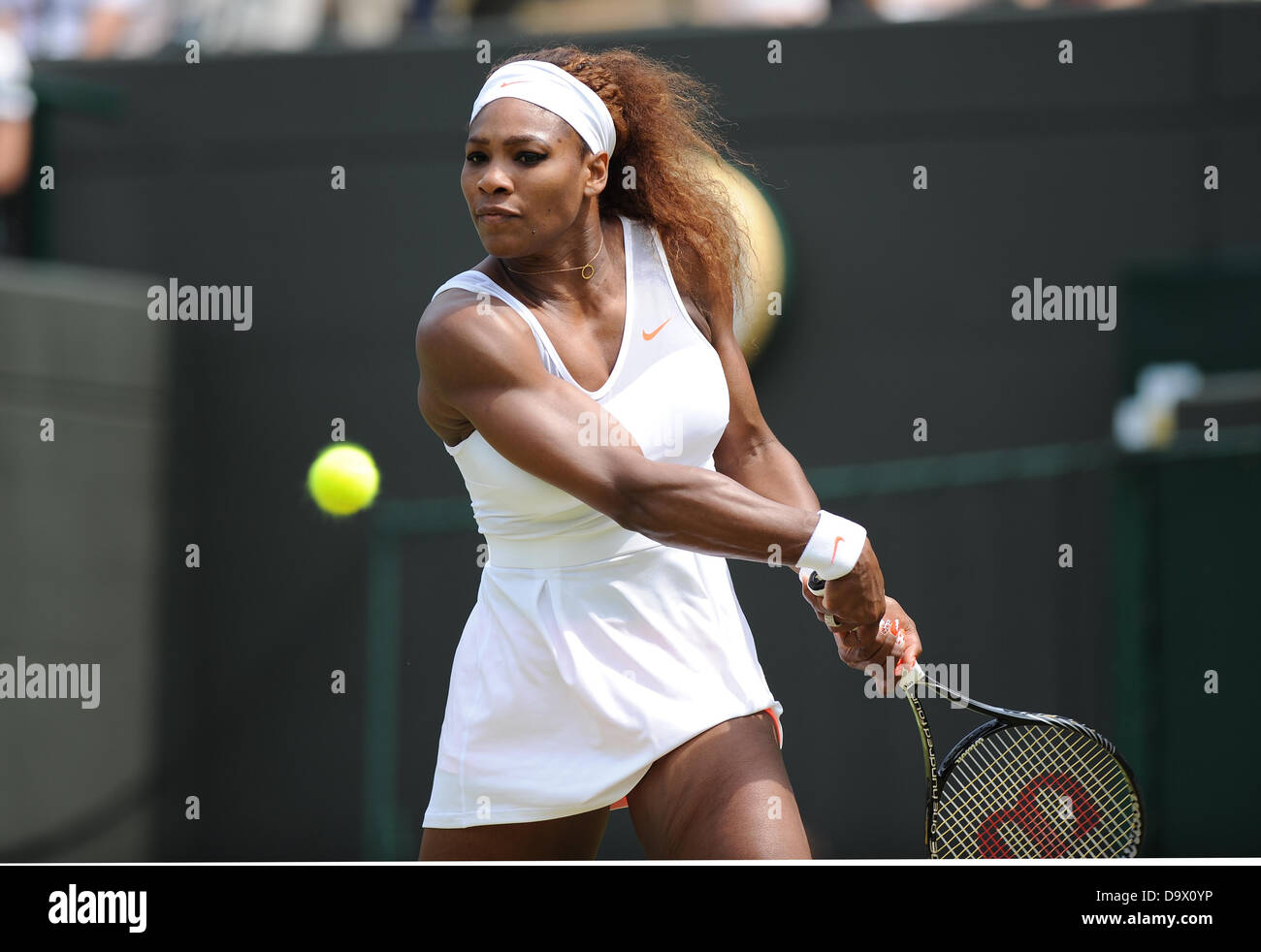 SERENA WILLIAMS USA LE ALL ENGLAND TENNIS CLUB WIMBLEDON Londres Angleterre 27 Juin 2013 Banque D'Images