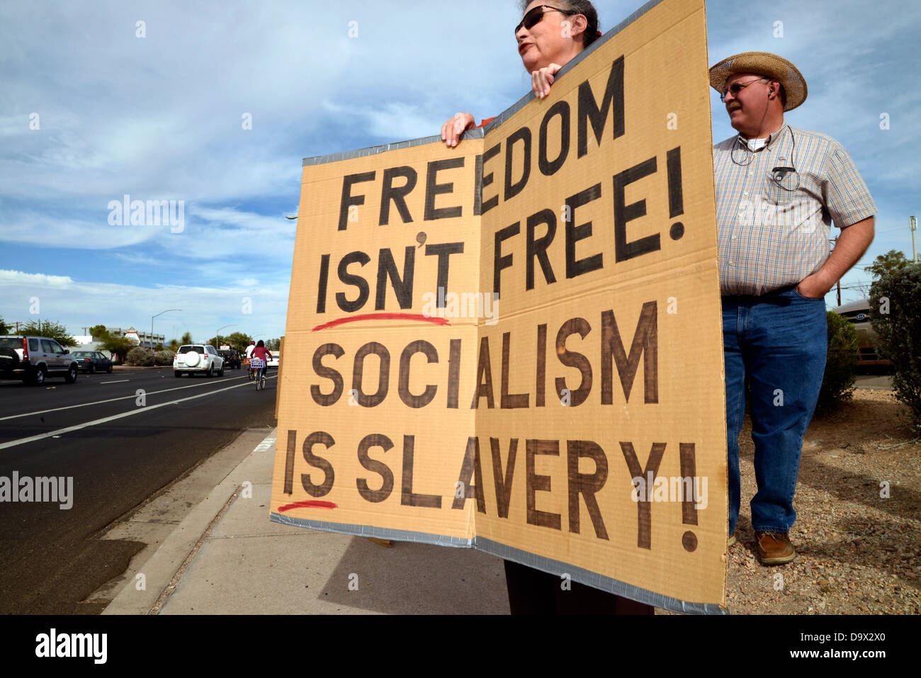 Le Tea Party manifestations Coalition d'extension de Medicaid dans Tucson, Arizona, USA. Banque D'Images