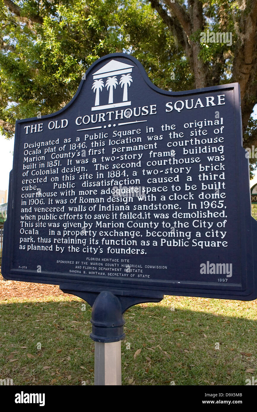 L'ancienne place du palais de justice désigné comme Publilc Square à l'original de 1846, Ocala plat cet emplacement a été le site de Mari Banque D'Images L'ancienne place du palais de justice désigné comme Publilc Square à l'original de 1846, Ocala plat cet emplacement a été le site de Mari Banque D'Images