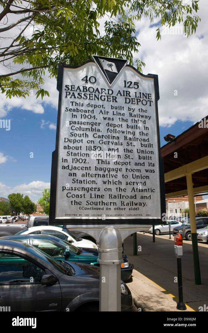 SEABOARD AIR LINE DEPOT ce dépôt, construit par le Seaboard Air Line Railway en 1904, était le troisième passager depot construit en Colombie-Britannique, à la suite de la Caroline du Sud Railroad Depot sur Gervais St., construit vers 1850, et de l'Union Station sur Main St., construit en 1902. Ce dépôt et ses bagages adjacent chambre était une alternative à la gare Union, qui a servi de passagers sur la côte atlantique et la Southern Railway. Érigée par la Columbia Development Corporation, 2003 Banque D'Images