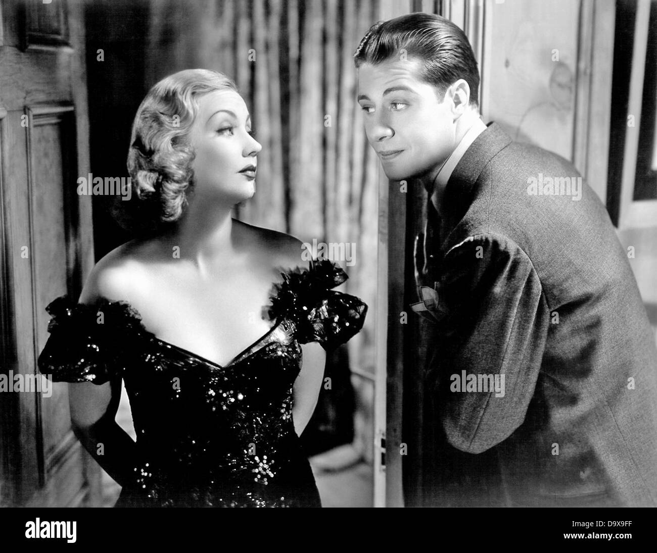 Les routes EN VILLE 1937 50 20th Century Fox Film avec Ann Sothern et Don Ameche Banque D'Images