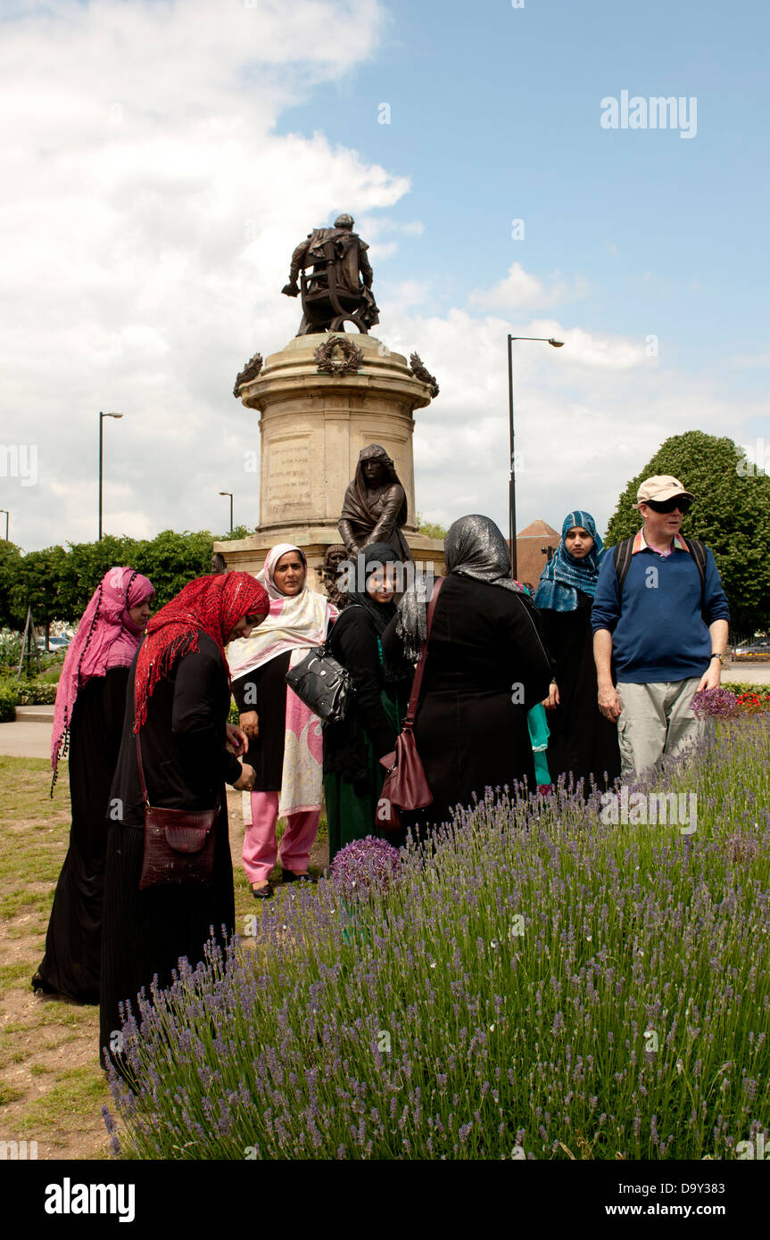 Les femmes musulmanes britanniques les touristes, Stratford-upon-Avon, Royaume-Uni Banque D'Images