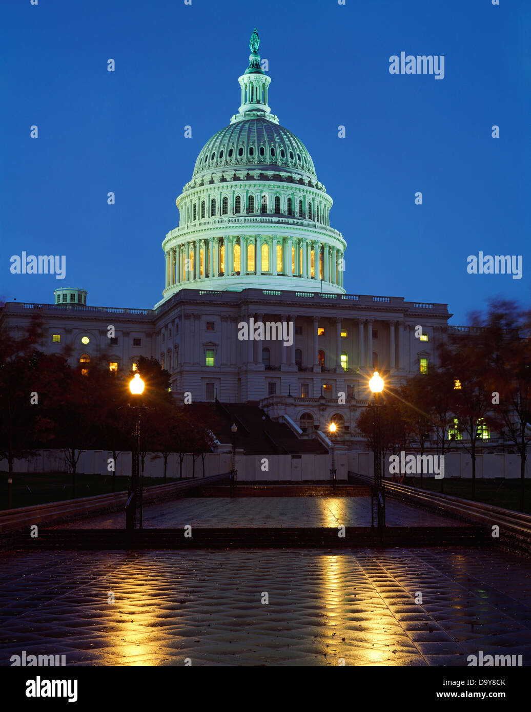 USA, Washington, Washington DC, United States Capitol Building at Dusk Banque D'Images