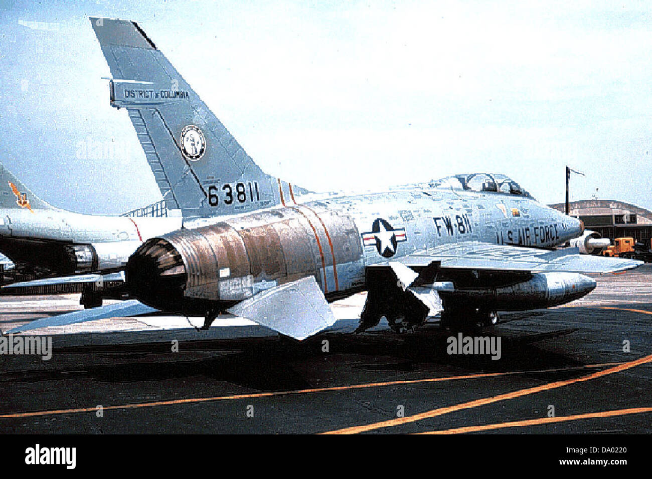 121e Escadron Tactique de Chasse - North American F-100F-10-NA Super Sabre 56-3811 Banque D'Images