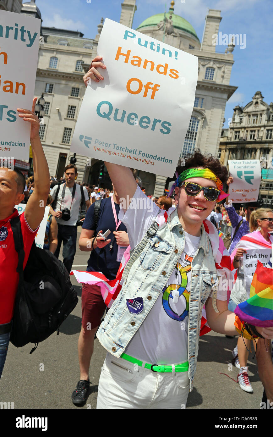 Londres, 29 juin 2013. Les marcheurs de fierté Londres Gay Pride Parade 2013, Londres, Angleterre Crédit : Paul Brown/Alamy Live News Banque D'Images